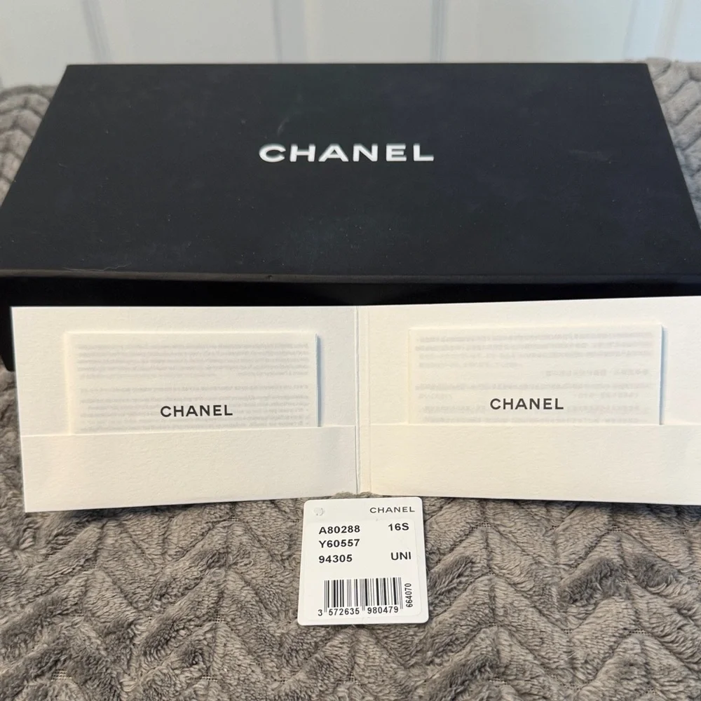 CHANEL Chevron Black Leather Wallet with Gold Accent